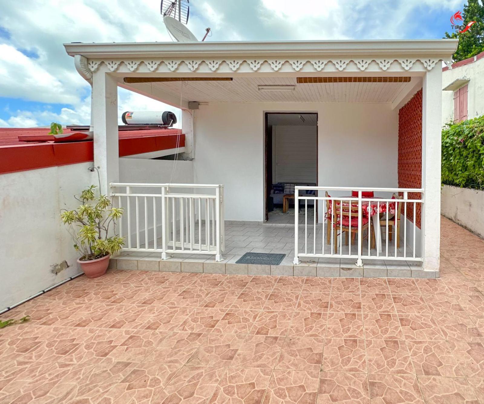 Chez Zelou Vila Sainte-Anne Exterior foto